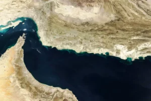 عاجل : البرلمان الإيراني يوافق على إغلاق مضيق هرمز 
