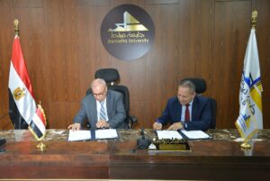 جامعة دمياط ومعهد راية العالى للإدارة والتجارة يوقعان بروتوكول تعاون مشترك