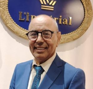 حين هاجر القلب بحثاً عن النسيان وسط وهم المسافة.