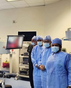 نجاح أول جراحة دقيقة لاستئصال ورم بالمخ باستخدام المايكروسكوب الجراحي بمستشفى اسوان 