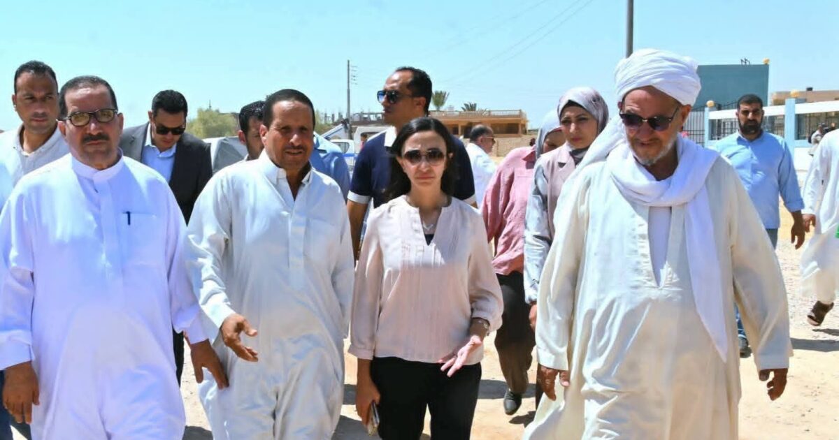 محافظه البحيره:وتتابع سوق اليوم الواحد بالقرية لتوفير السلع الغذائية بالأسعار المخفضة وتخفيف الأعباء
