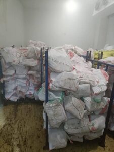 ضبط 70 طنًا من اللحوم ومقطعات وهياكل الدواجن والدهون الحيوانية الفاسدة بالجيزة