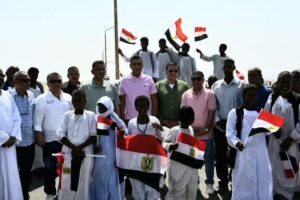 وزير الشباب والرياضة، ومحافظ البحر الأحمر يتفقدا منطقة أدلديب ويستمعا إلى مطالب الأهالي لتطوير الخدمات