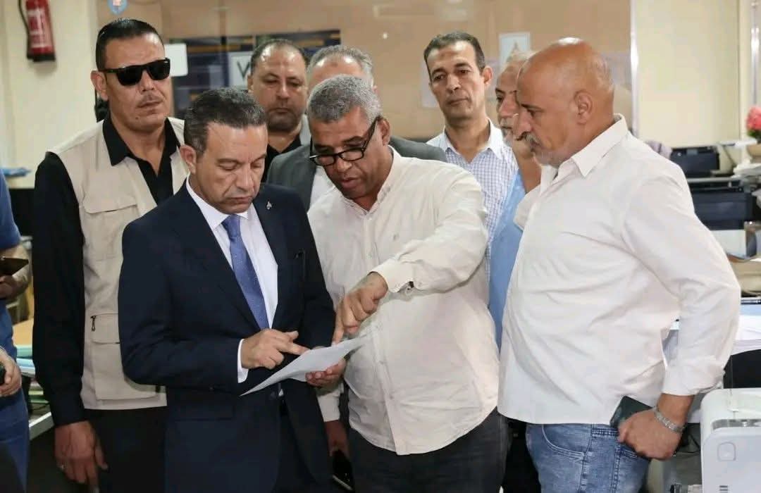 جولة مفاجئة لمحافظ المنوفية بشبين الكوم.. متابعة للمدارس والإسكان والخدمات وحسم للمتأخرات