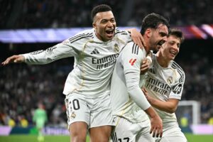 ريال مدريد يقلب الطاولة على روما برباعية مجنونة في الأولمبيكو