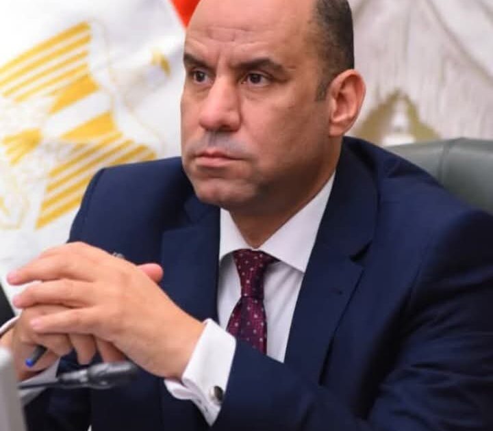 وزير العمل يعلن فرص عمل موسمية في إسبانيا بالقطاع الزراعي براتب 1200 يورو شهريًا.. ورابط للتقديم لمدة 3 أيام