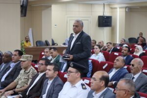 محافظ السويس يترأس اجتماع المجلس التنفيذي ويؤكد: المواطن ومصلحته هدفنا