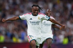 مدريد يعبر فياريال بصعوبة