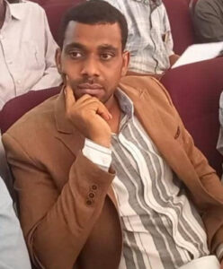 دكتور صيدلي محمد كمال.. قصة شاب طموح