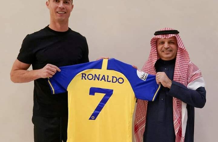 النصر السعودي يقدم رونالدو للإعلام غدا الثلاثاء ويكشف عن سعر التذكرة