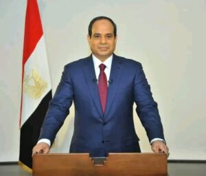 السيسي: يهنئ العاملين بالجهاز الإداري بالدولة