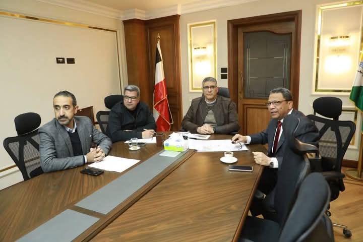 محافظ الجيزة يستقبل وفد مطار سفنكس الدولي لمناقشة جاهزية المطار وسبل التعاون