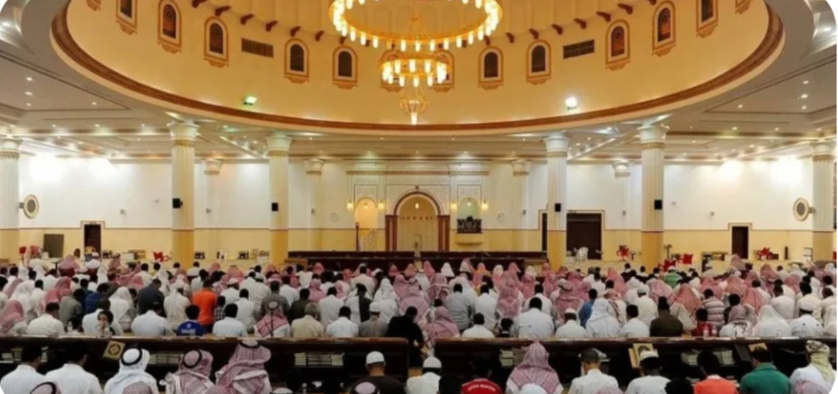 السعوديه ..منع تصوير الامام والمصلين وبث الصلوات في وسائل الإعلام خلال شهر رمضان