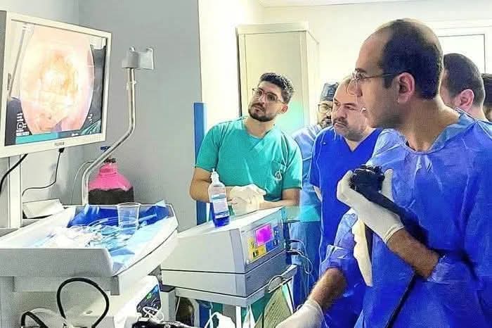 للمرة الأولى في الفيوم….. نجاح أول عملية لمريضة بعسر البلع بإستخدام تقنية مناظير الفراغ الثالث
