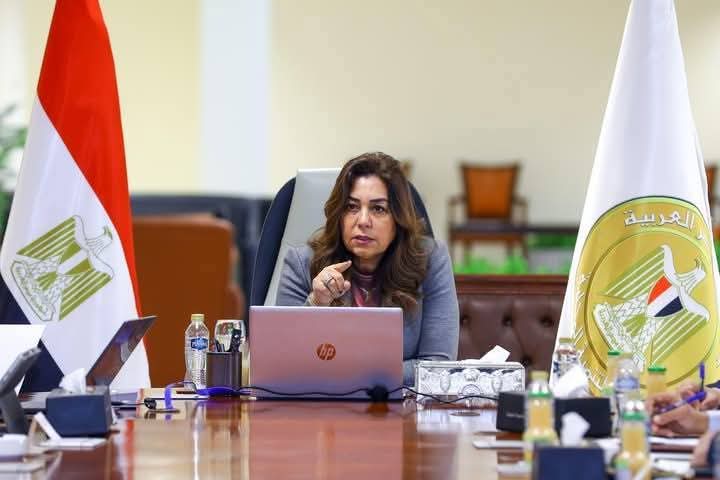 إقالة سكرتير عام محافظة سوهاج بعد مشادة كلامية مع نائب المحافظ