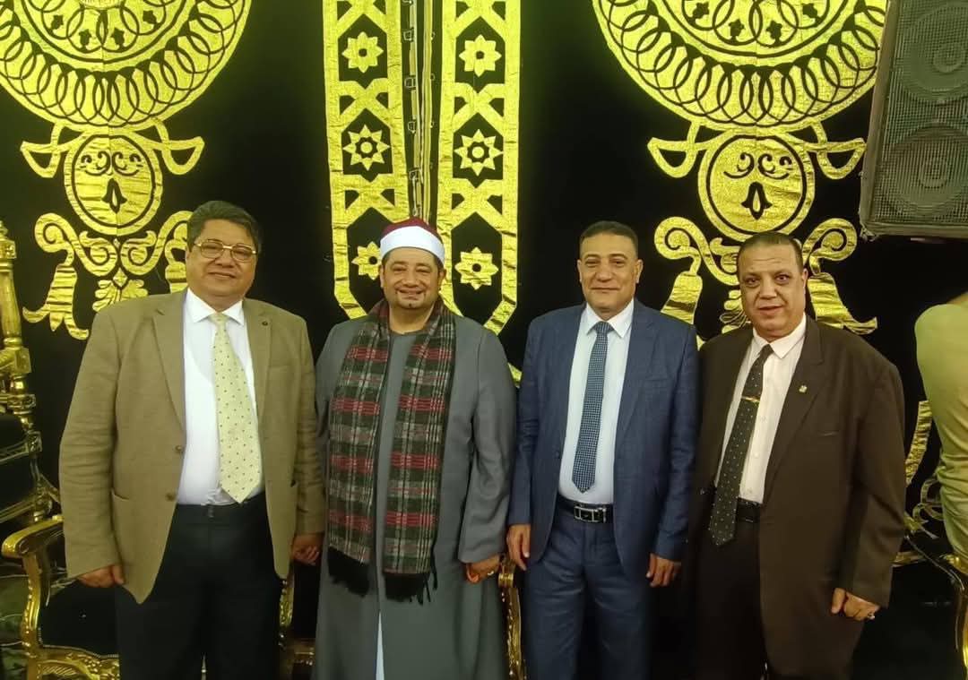العزاء واجب عميد لعائلات كمال 