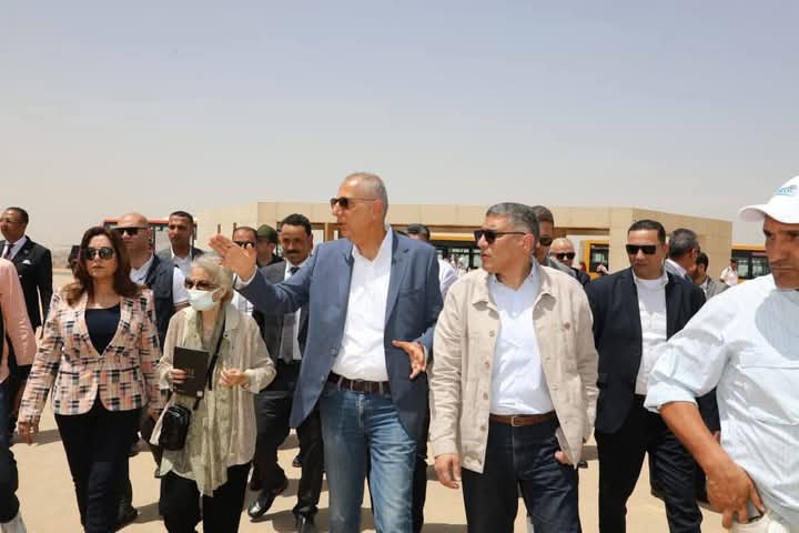 جولة تفقدية لمستشارى رئيس الجمهورية ووزيرة التنمية المحلية و محافظ الجيزة