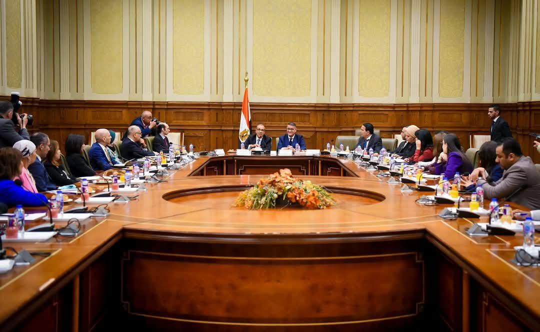  وزير الخارجية والهجرة يلتقى مع لجنة حقوق الإنسان بمجلس النواب