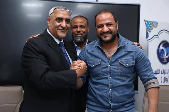 مراسم تسليم واستلام بين رئيس الاتحاد الفرعي للكاراتيه السابق مع رئيس الاتحاد الفرعي الكاراتية المكلف