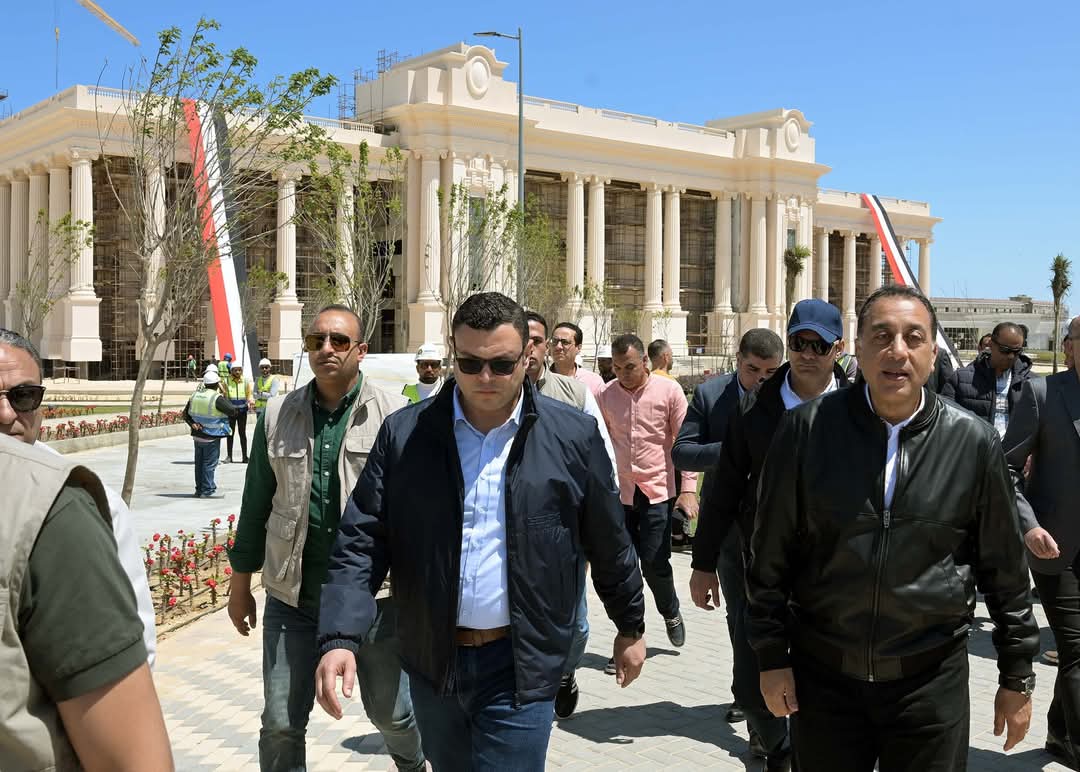 في بداية جولته اليوم بمدينة العلمين الجديدة:رئيس الوزراء يتفقد “المدينة التراثية”