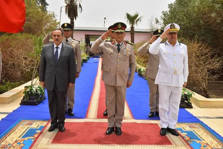 محافظ أسيوط يشارك قائد المنطقة الجنوبية العسكرية بمناسبة الذكرى الـ 43 لتحرير سينا