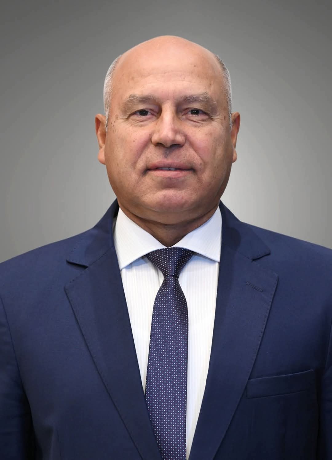 السبت المقبل الموافق 12 إبريل لقاء وزير الصناعة والنقل بمقر هيئة التنمية الصناعية مع المستثمرين الصناعيين