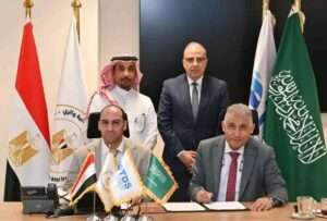 وزير الري يلتقي ممثلي "شركة حلول التقنية والتطوير السعودية"
