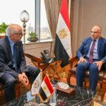 وزير الري يبحث مع مدير معهد البحر الأبيض المتوسط للمياه تعزيز التعاون البحثى في مجال المياه 