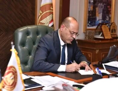 وزير العمل يوجه بسرعة صرف تعويضات عاجلة للعمال الثلاثة ضحايا حادث سقوط جملون مصنع بالمنوفية