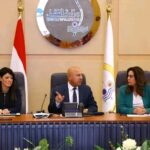 وزير الصناعة يتابع مع عدد من الوزراء والمحافظين الموقف التنفيذي لمشروعات التنمية الصناعية بصعيد مصر
