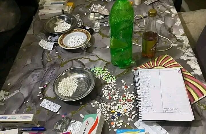 وتم تحرر محضر بالواقعة وأخطرت الجهات المختصة التي تتولي التحقيق للوقوف على أسباب وملابسات