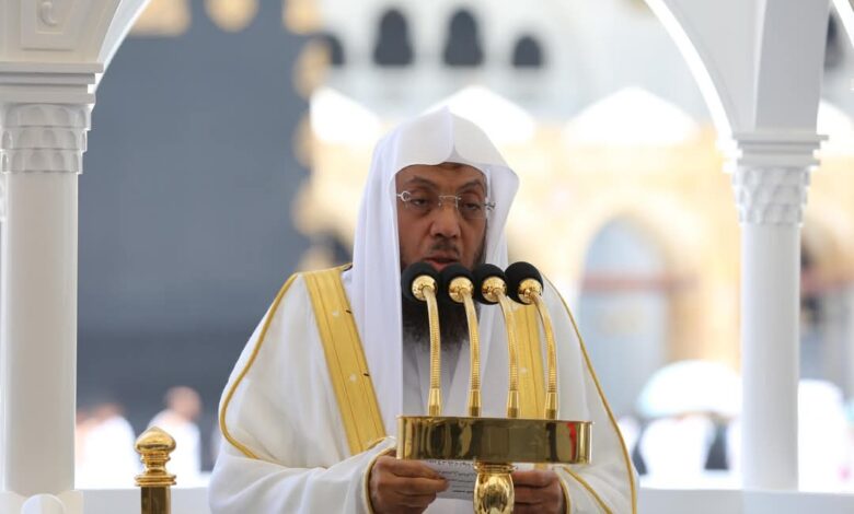 فضيلة الشيخ الدكتور اسامه خياط يؤم المصلين لصلاة الجمعة بالمسجد الحرام