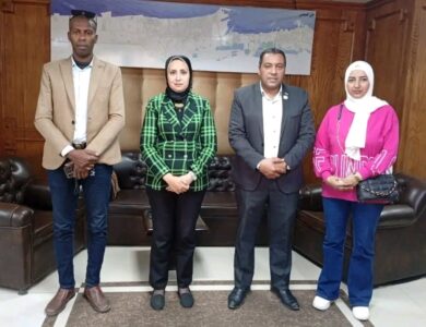 زيارة وفد من مؤسسة أيمن درويش للتنمية لحي العجمي بالإسكندرية للتعاون المشترك وبحث مشاكل المواطنين