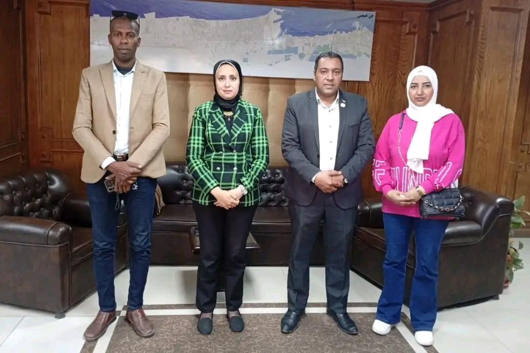 زيارة وفد من مؤسسة أيمن درويش للتنمية لحي العجمي بالإسكندرية للتعاون المشترك وبحث مشاكل المواطنين