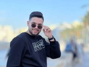 صانع المحتوى عمار أشرف.. كيف يصنع السعادة وينشرها في محيطه؟