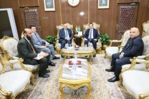 محافظ المنوفية يستقبل وفد "الاستثمار" لبحث فرص توطين الصناعة وجذب رؤوس الأموال بالمحافظة