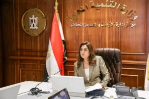 وزيرة التنمية المحلية توجه سكرتارية عموم المحافظات احنا مش بتوع مكاتب
