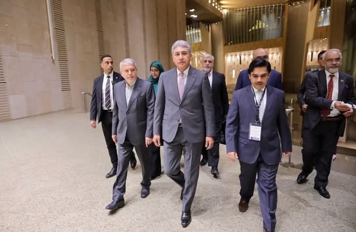 وزير السياحة والآثار يقيم مأدبة عشاء على شرف المشاركين في الاجتماع الوزاري الرابع لوزراء السياحة بالمتحف المصري