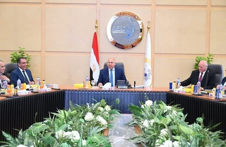 وزير الصناعة والنقل يترأس الجمعية العامة العادية لشركة "أم أو تي" للاستثمار والتنمية عن العام المالي 2024