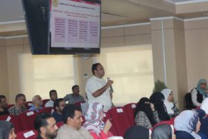 محافظ السويس متابعة مستمرة للمتغيرات المكانية و دفع عجلة العمل داخل لجان التقنين علي مستوي الاحياء 
