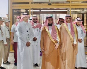 مساعد وزير التعليم يفتتح معرض "لا تفتح لهم باب" بتعليم الطائف 