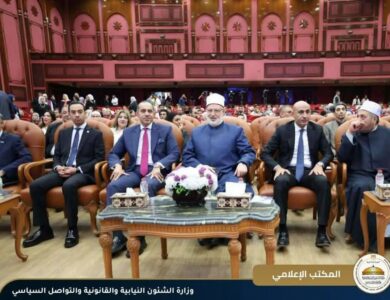- العمل التطوعي تجربة إيجابية تستحق أن يخوضها الجميع..
