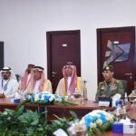 محافظ جدة يتفقد سير العمل في مجمع صالات الحج بمطار الملك عبدالعزيز