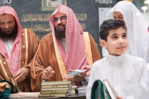 تدشين ١٠٠ مركز للتوعوية في الحرم بعدة لغات في موسم الحج