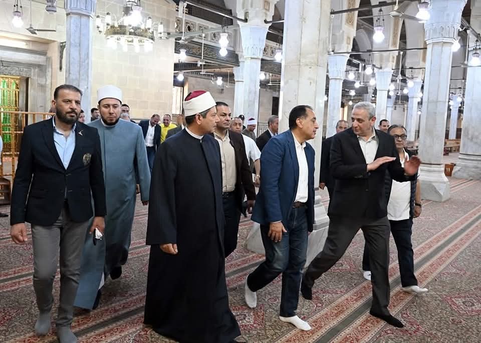 مدبولي يتفقد أعمال تطوير مسجد السيد البدوي ومحيطه بطنطا