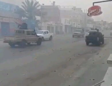 طربلس تتحول لـ"مدينة أشباح".. ممثلو 30 شركة إيطالية محاصرين بالفندق.. وإيطاليا تلغي رحلاتها لليبيا