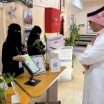 الغامدي يطلع على تجارب والممارسات المميزة في الثانوية السادسة بالطائف