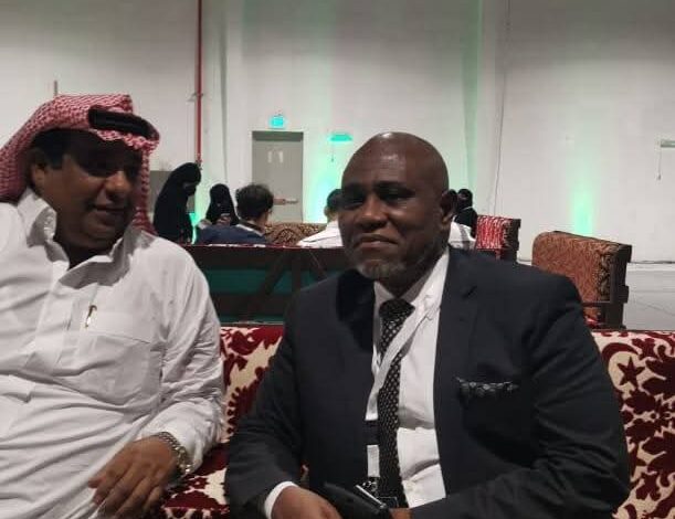 عدد من أصحاب المعالي والسعادة وأعضاء السلك الدبلوماسي في زيارة لجناح متحف صلح الحديبية بغرفة مكة