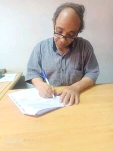 كائنان في انتظار البعث