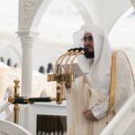 الدكتور ⁧‫بندر بليلة‬⁩ في خطبة الجمعة بالمسجد الحرام:“سلِّموا أموركم لله، فإن البلاء يوقظ القلوب، والدعاء الصادق مفتاح الرحمة.”